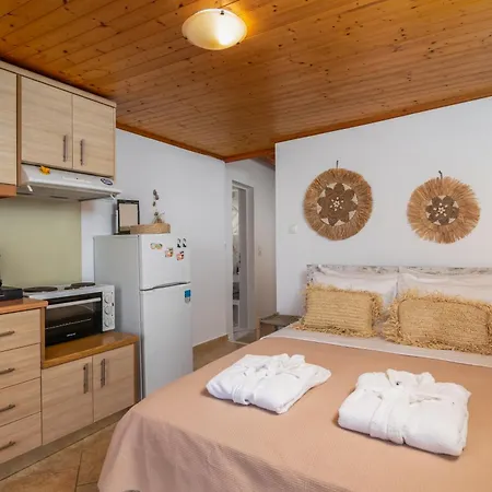 Seaside House Semesterbostad Adamantas (Milos)