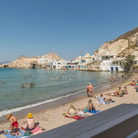 Seaside House Casa de Férias Adamantas (Milos)